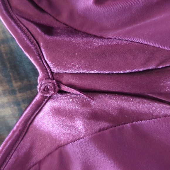 Olga 38DD soft cup underwire bra - Picture 2 of 3